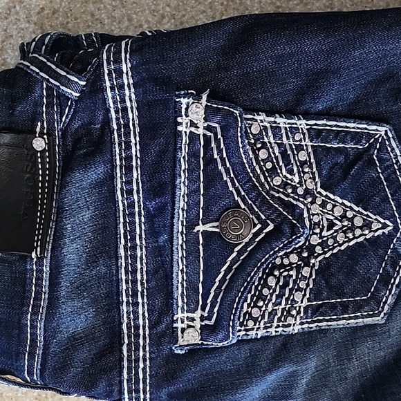 NWOT Vigoss The NY Boot Jean with Bling Pockets Size 11 - Picture 2 of 10